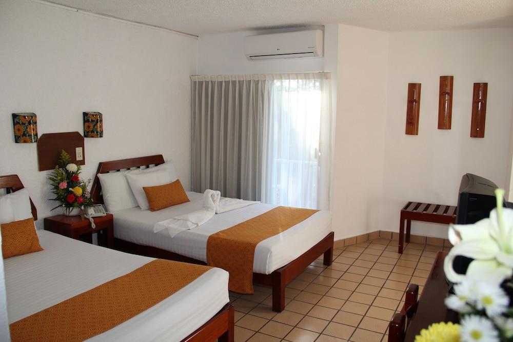 Hotel Maya Паленке Екстериор снимка