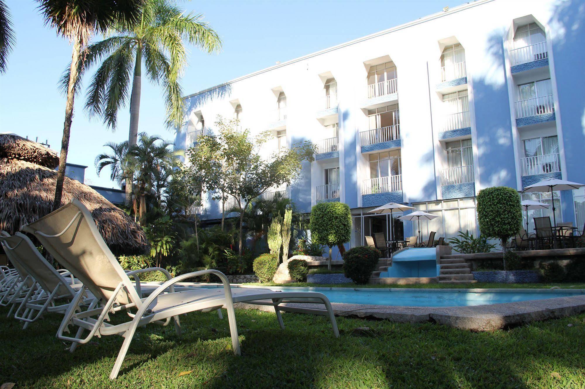 Hotel Maya Паленке Екстериор снимка